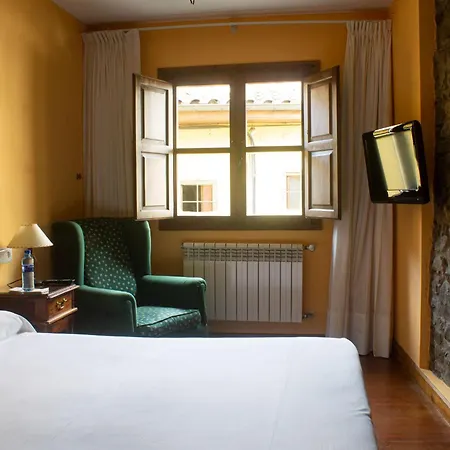 Hotel Alojamientos Cenera Cenera