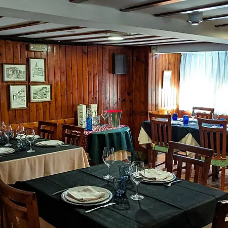 Hotel Alojamientos Cenera 2*