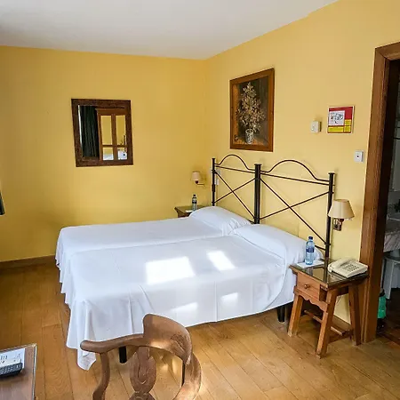 Alojamientos Cenera